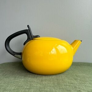 THE BUBBLE POT vintage enamel teapot by BEN SIEBEL